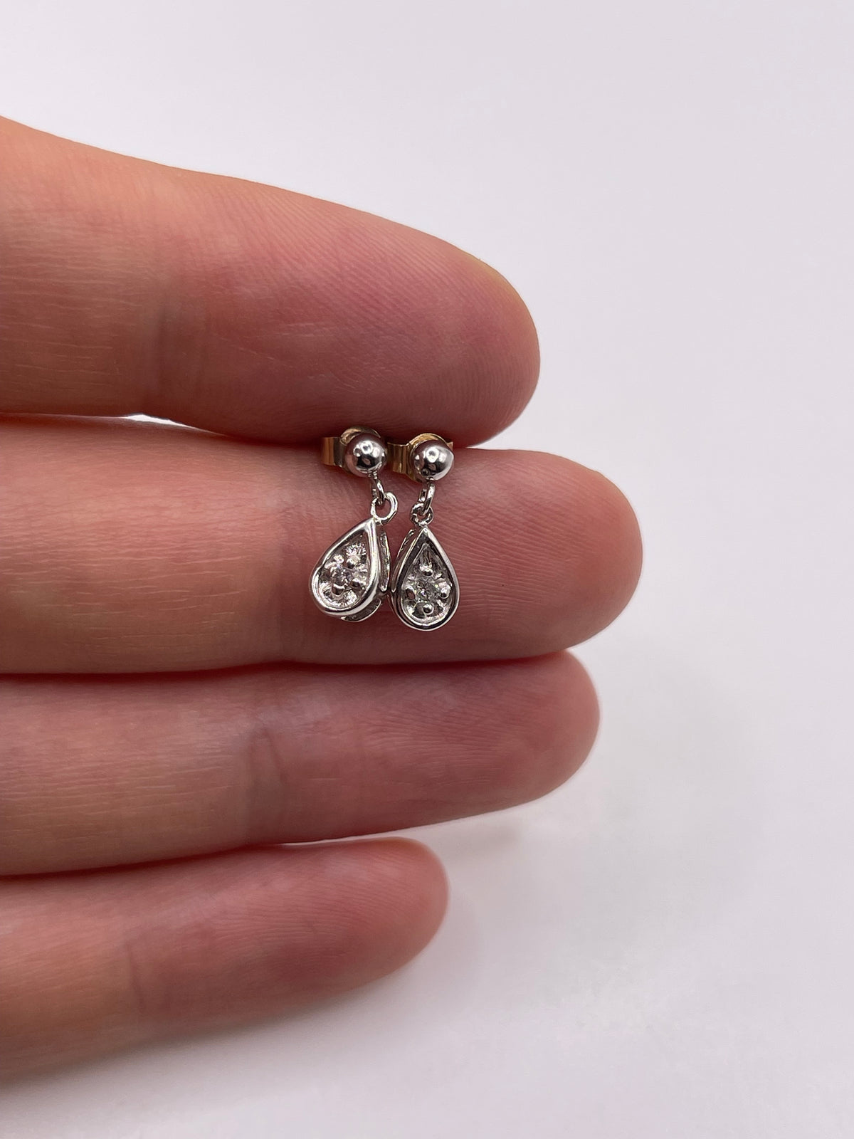 9ct white gold diamond earrings