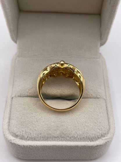 18ct gold sapphire and diamond ring