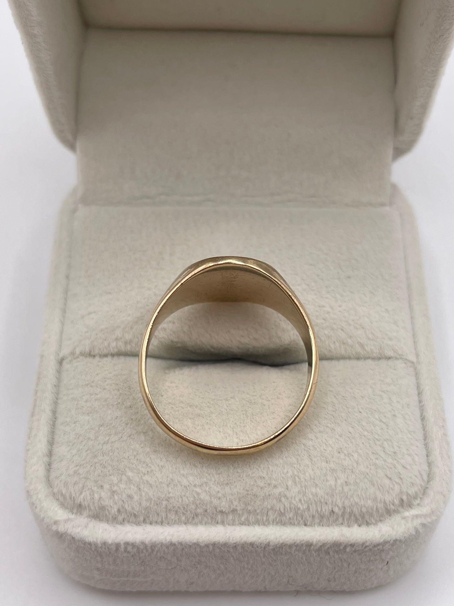 9ct gold initial signet ring