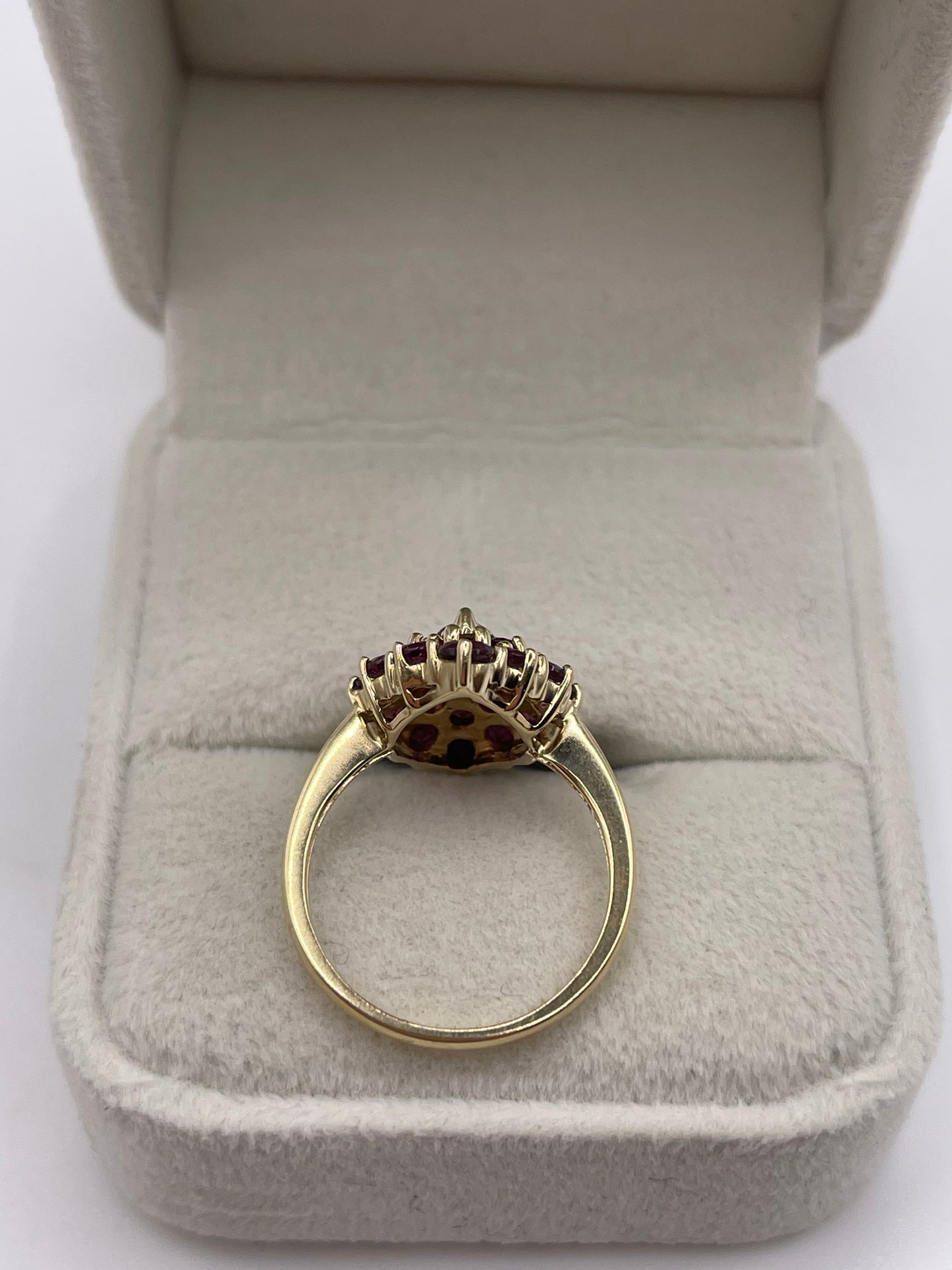 9ct gold almandine garnet cluster ring