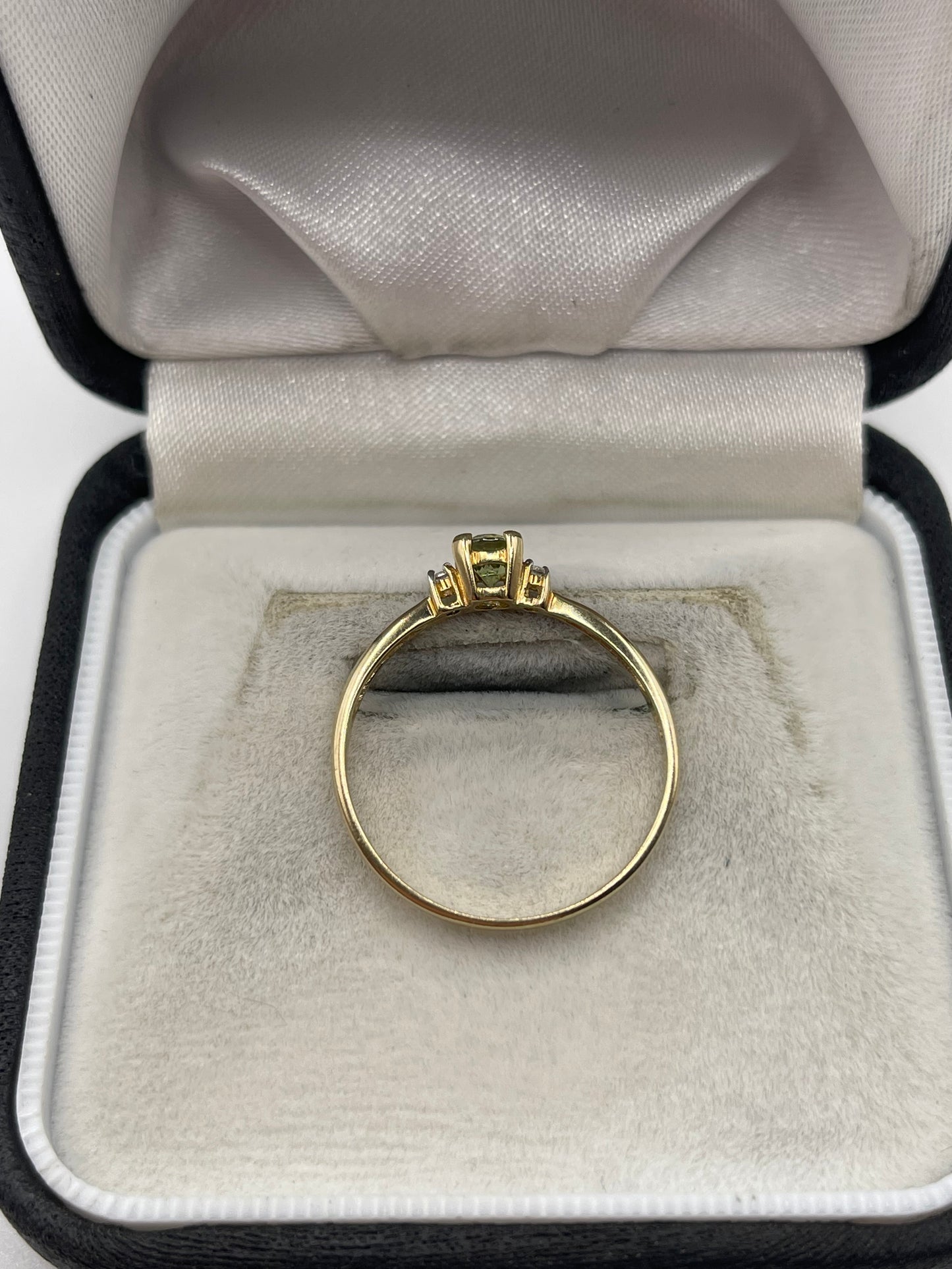 9ct gold quartz and zircon ring