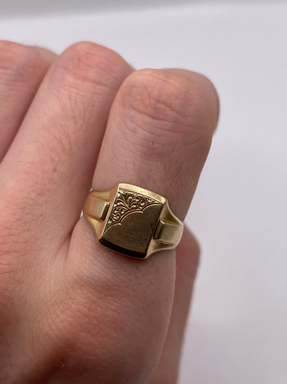9ct gold signet ring