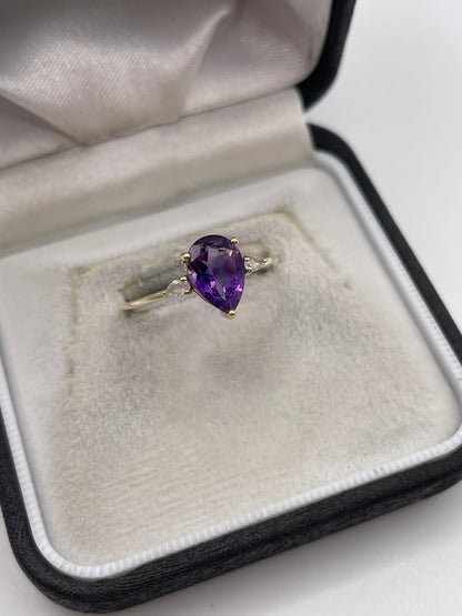 9ct gold amethyst and zircon ring