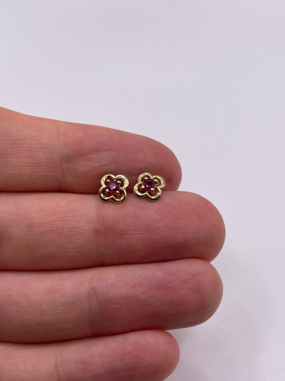 9ct gold ruby earrings