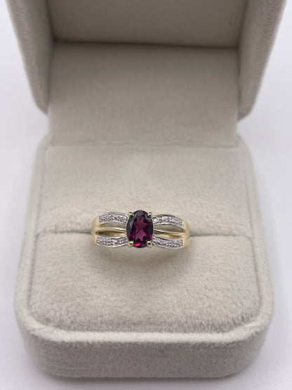 9ct gold garnet and diamond ring