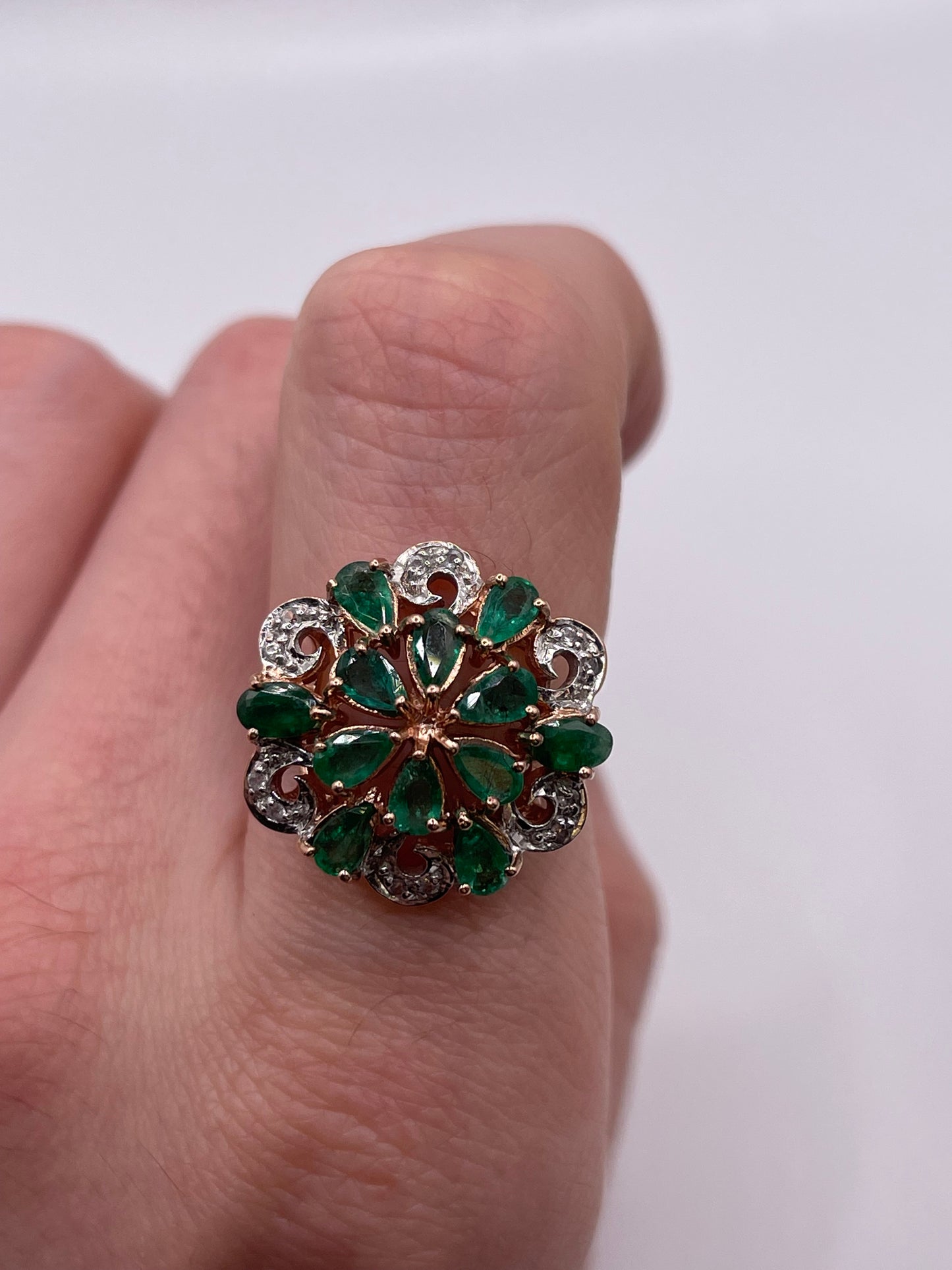 9ct rose gold emerald and diamond ring