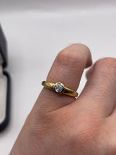 Load image into Gallery viewer, 18ct gold 25 point diamond ring
