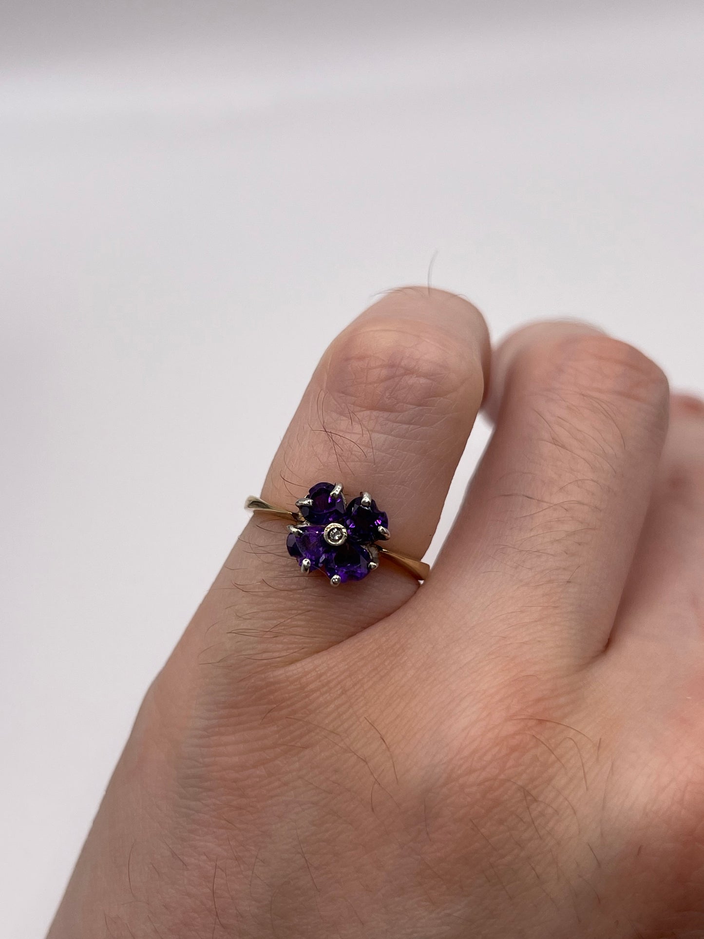 9ct gold amethyst and diamond ring