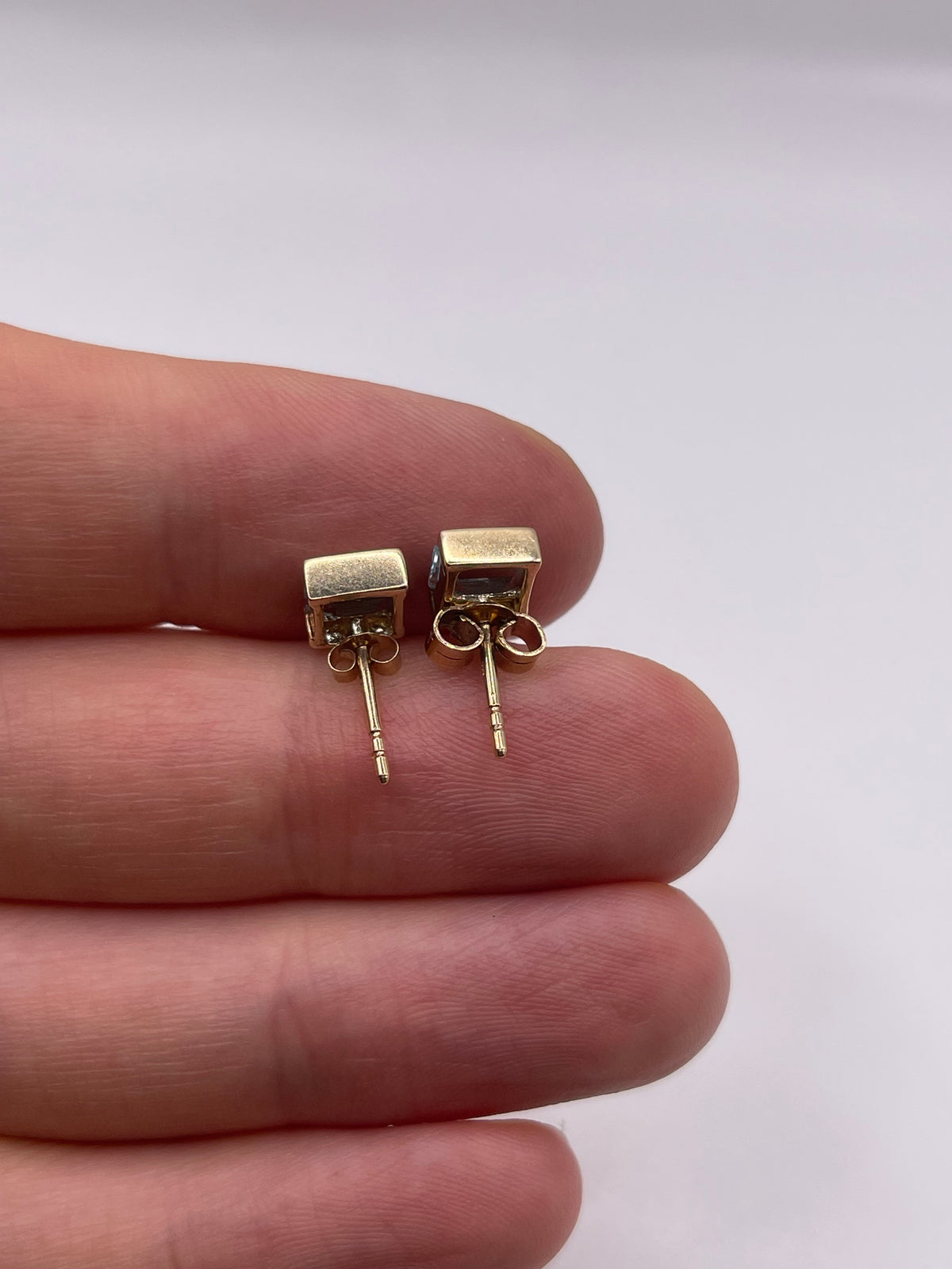 9ct gold topaz earrings