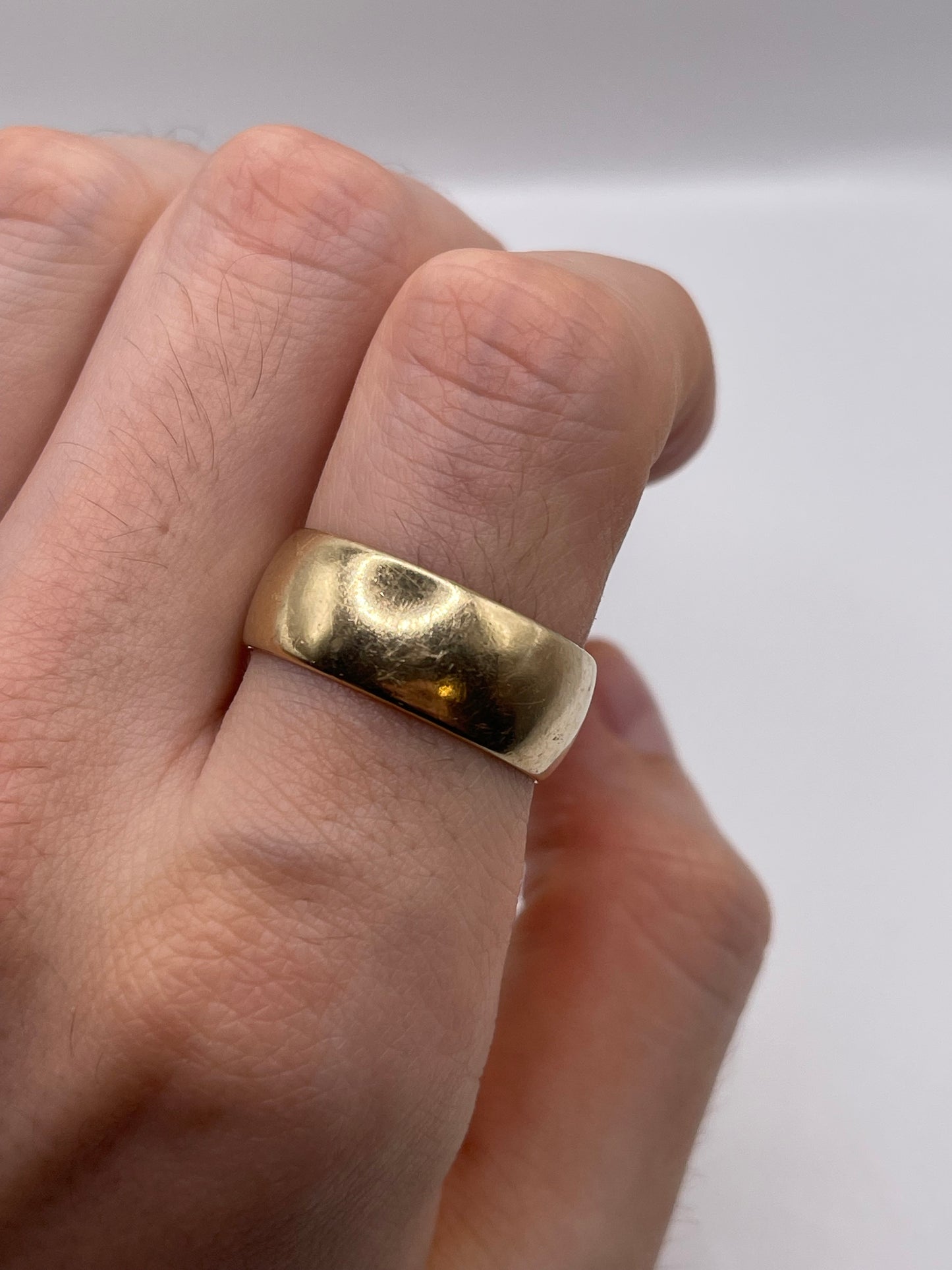 9ct gold band