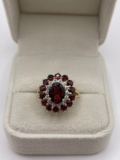 9ct gold garnet and diamond ring