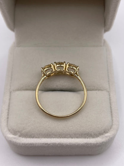 9ct gold quartz ring
