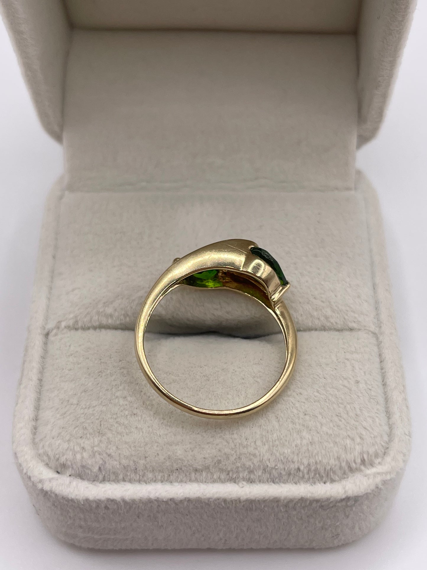 9ct gold diopside ring