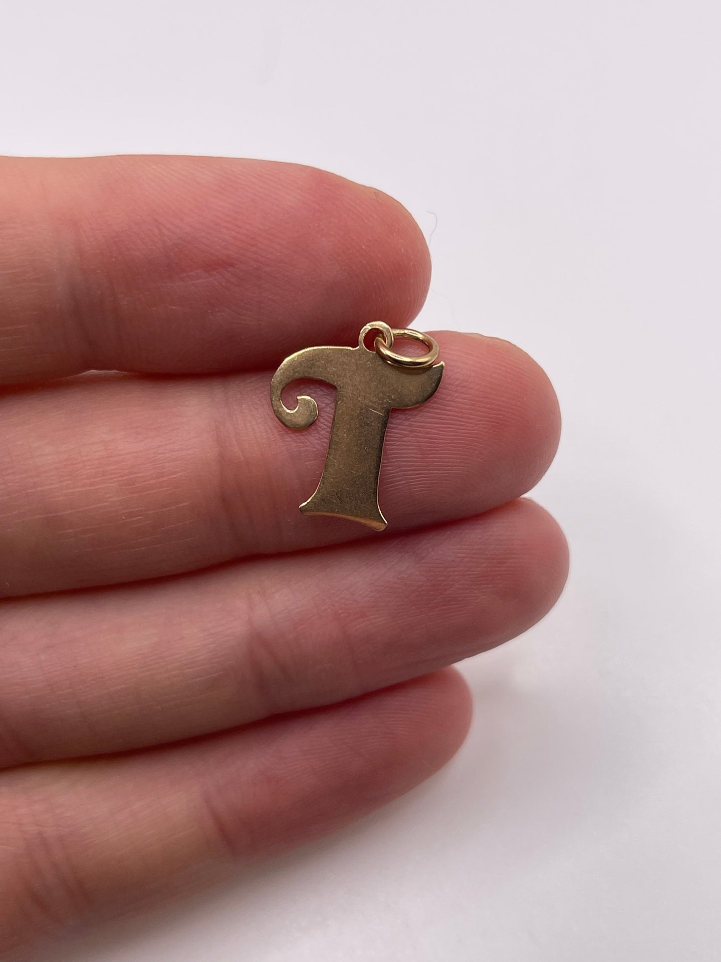 9ct gold initial charm