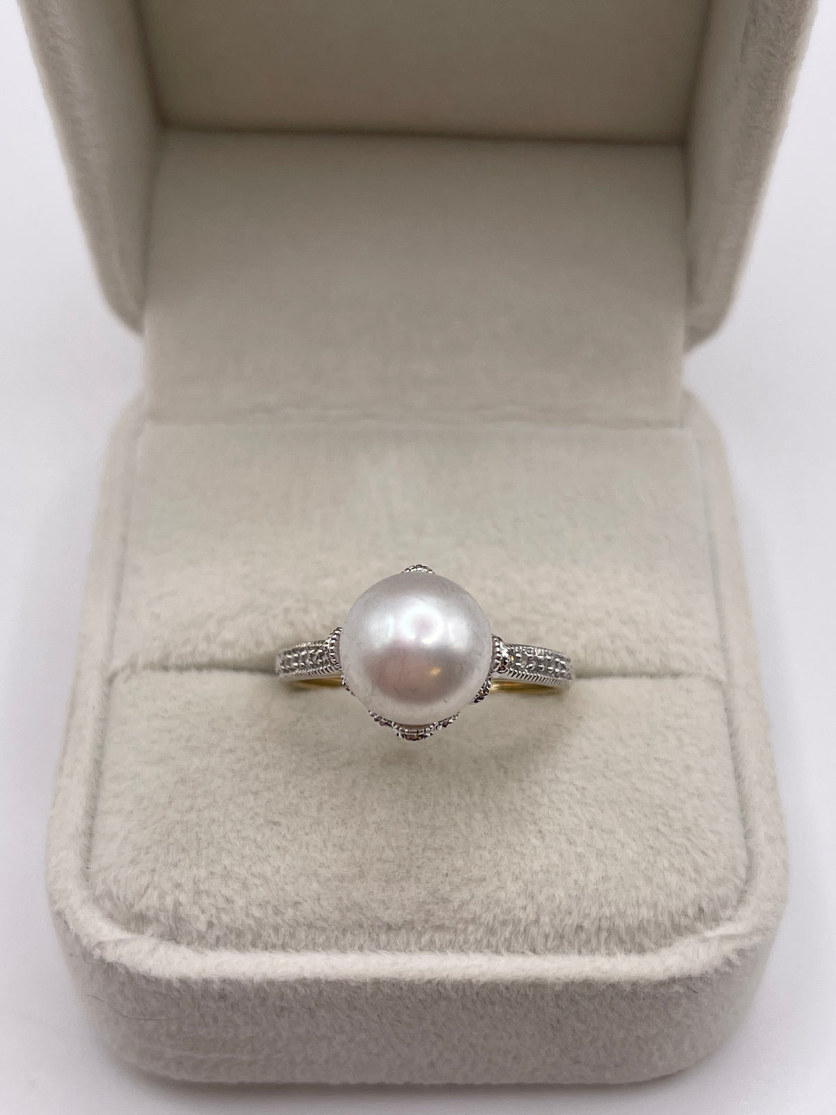 9ct gold pearl and diamond ring