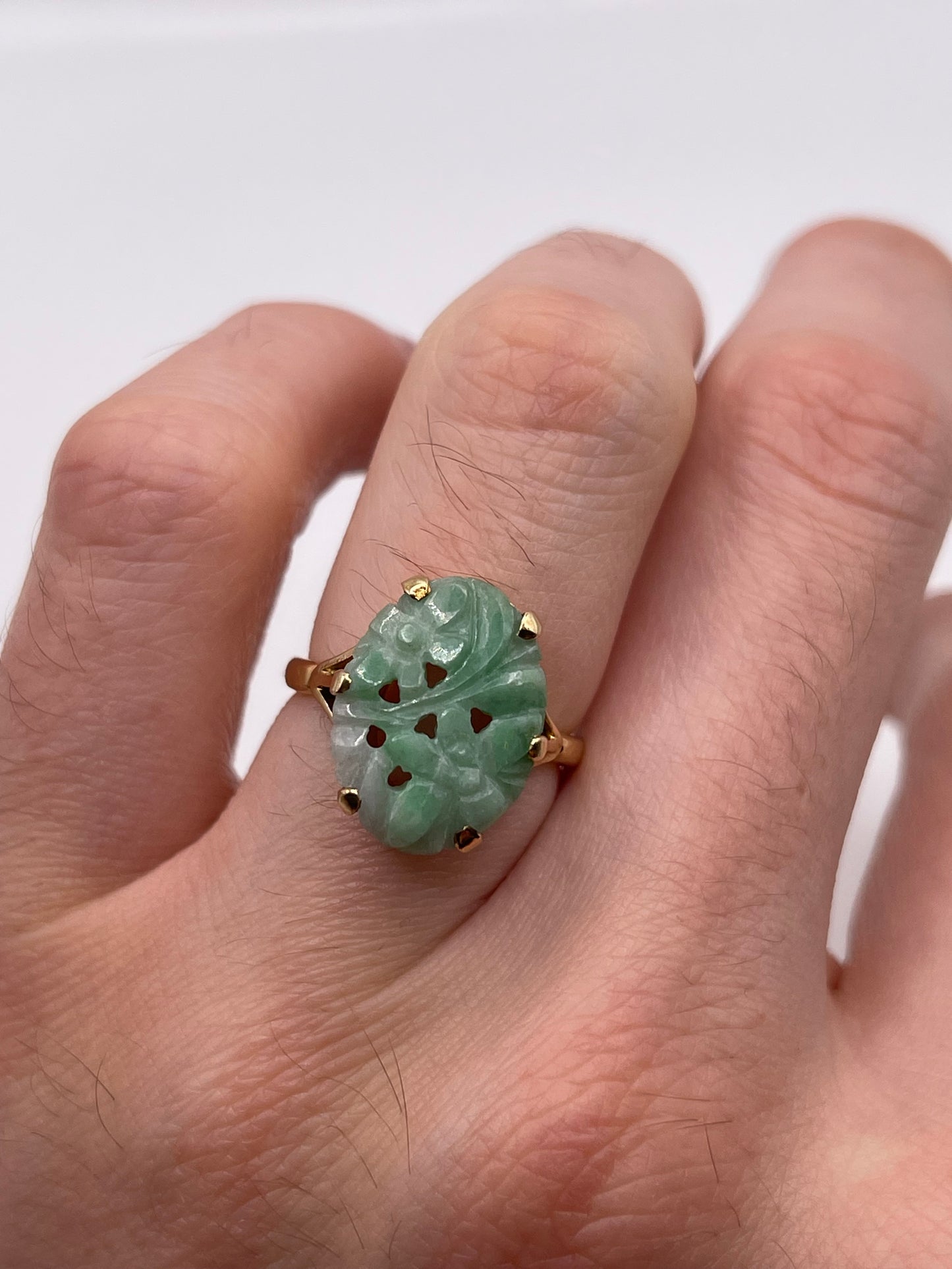 9ct gold carved jade ring
