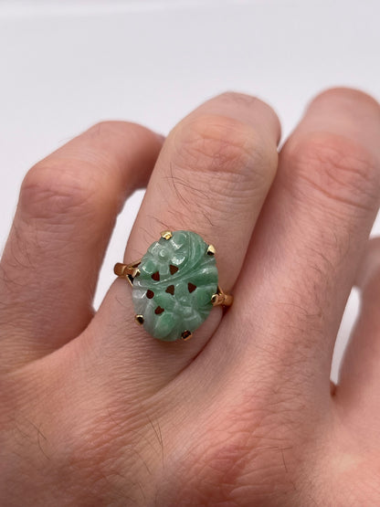 9ct gold carved jade ring