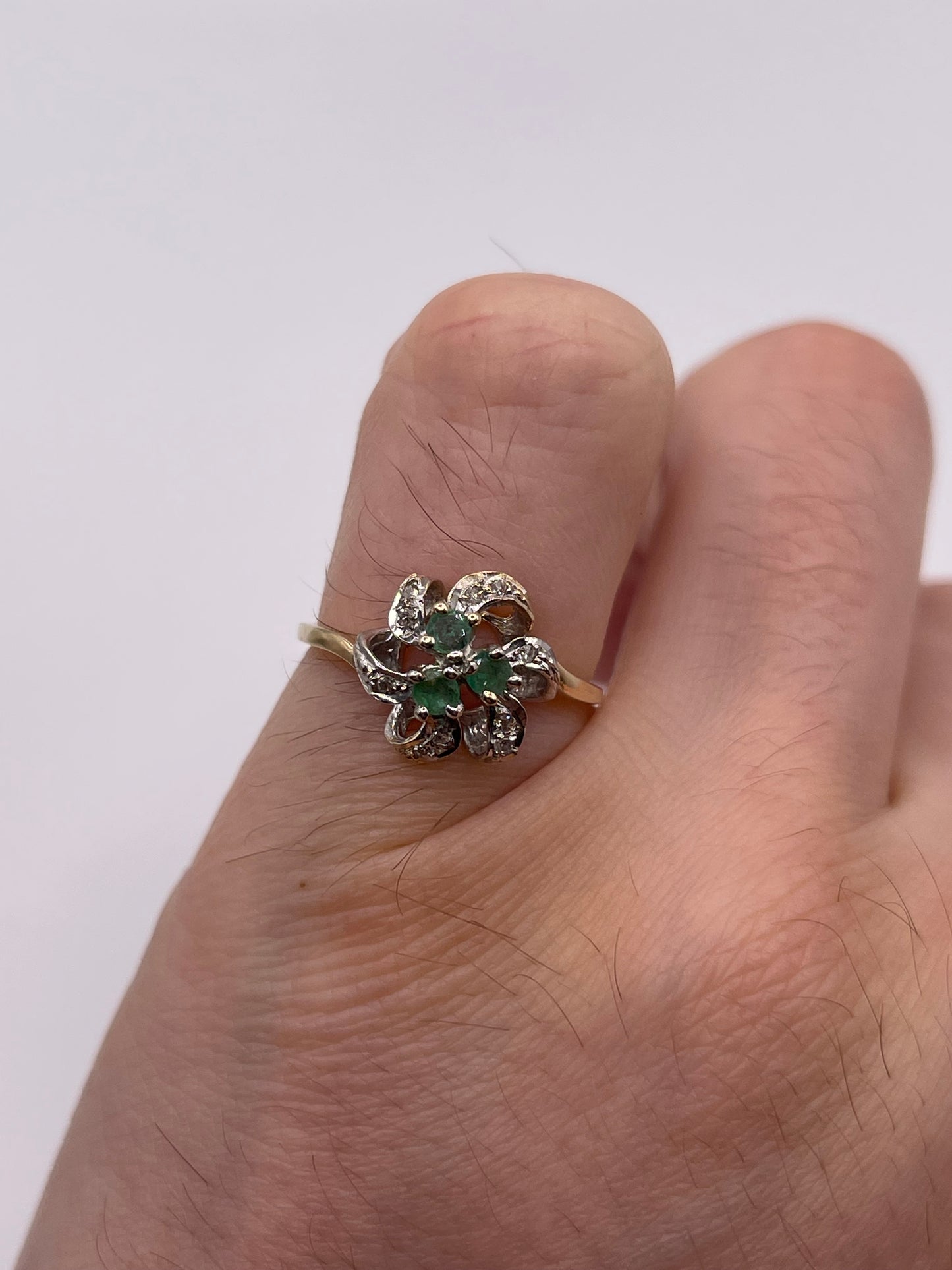 9ct gold emerald and diamond ring