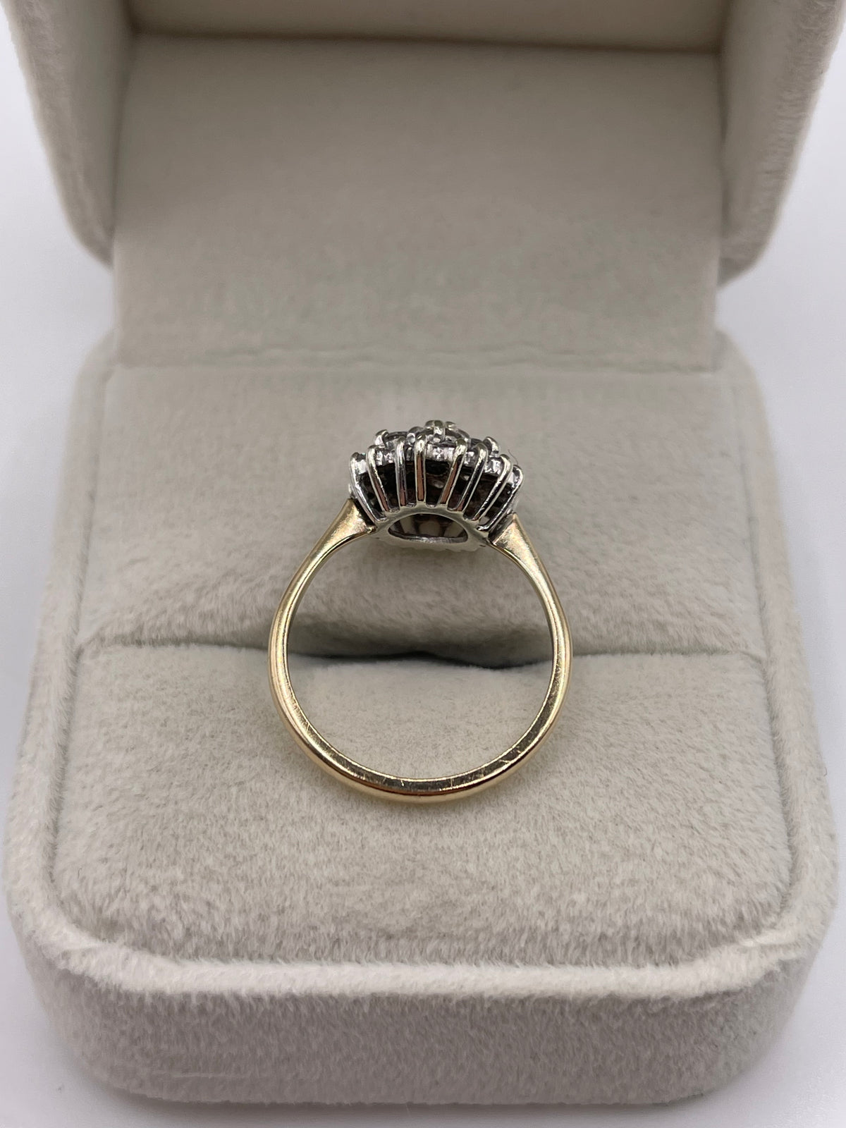 9ct gold diamond cluster ring