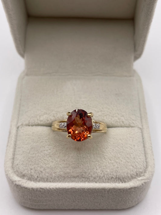 9ct gold quartz and diamond ring