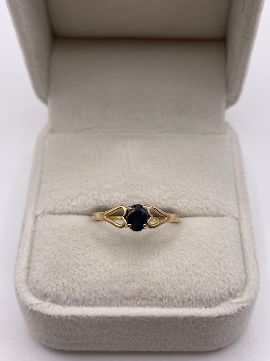 9ct gold sapphire ring