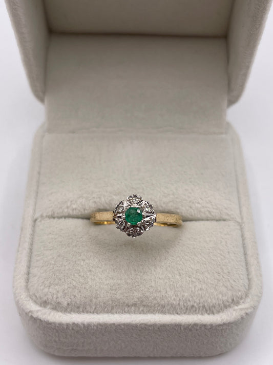 9ct gold emerald and diamond ring