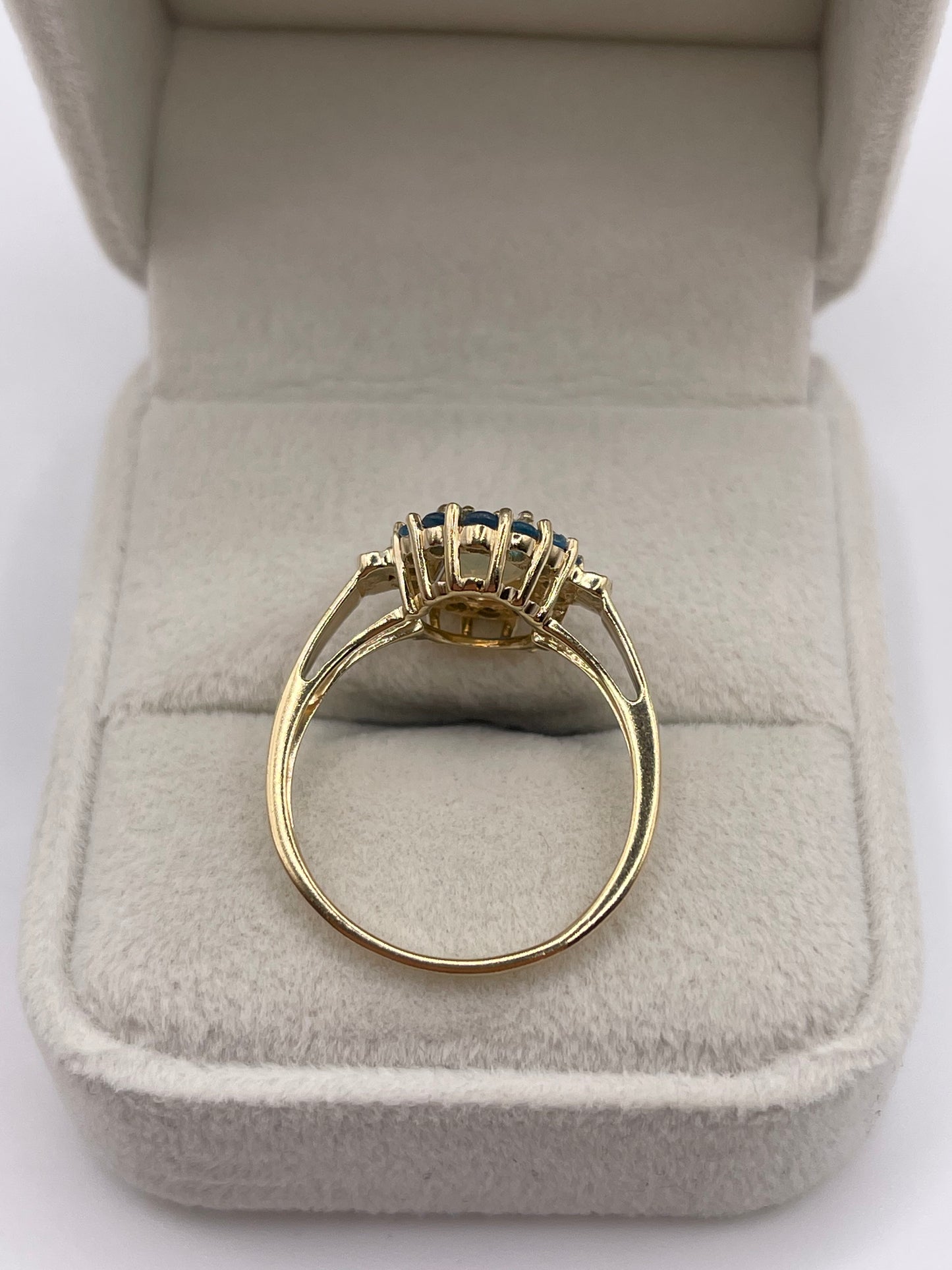 9ct gold opal and apatite ring