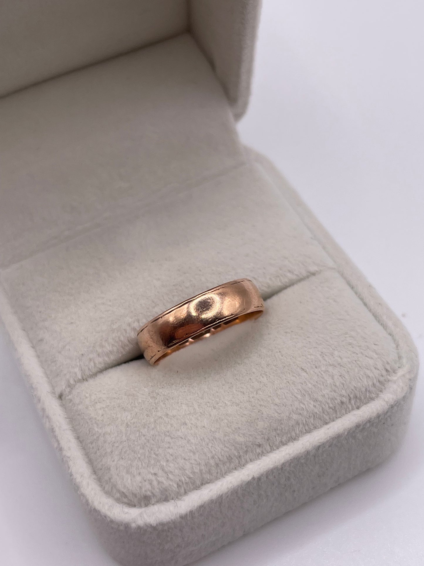 9ct rose gold band