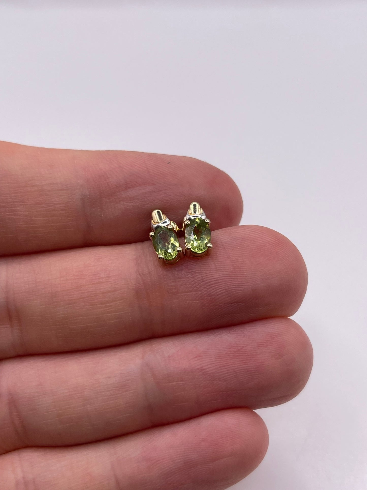 9ct gold peridot earrings