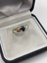Load image into Gallery viewer, 9ct gold opal ring
