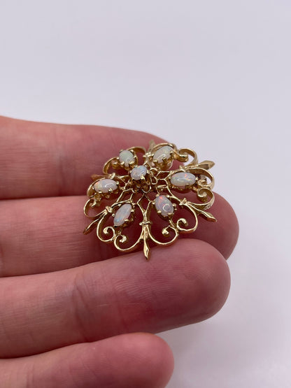 14ct gold opal pendant / brooch