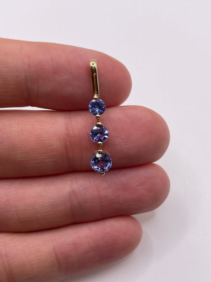 9ct gold tanzanite pendant