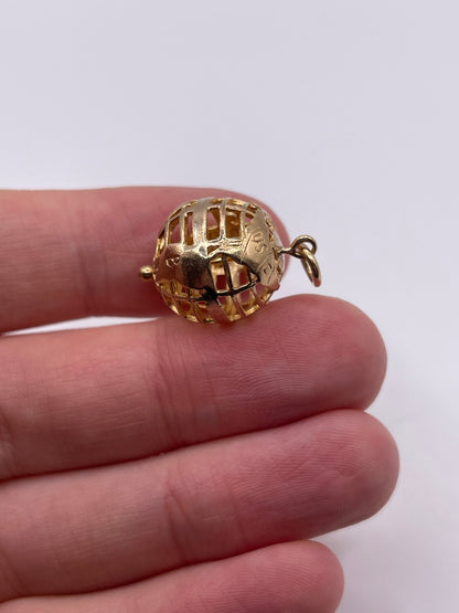 9ct gold globe charm