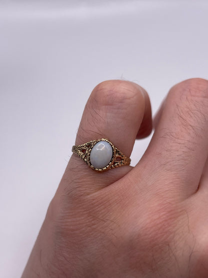 9ct gold opal ring