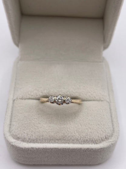 9ct gold 25 point diamond ring
