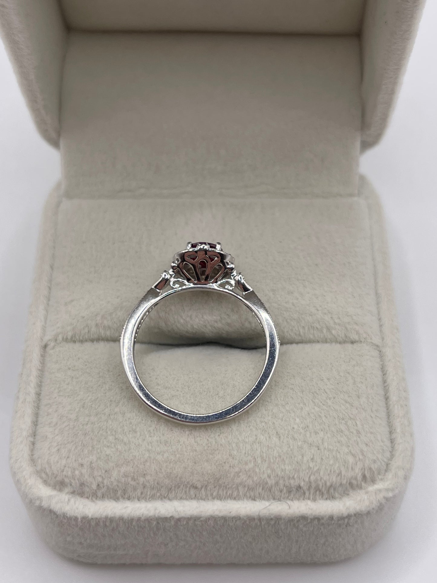 9ct white gold ruby and diamond ring