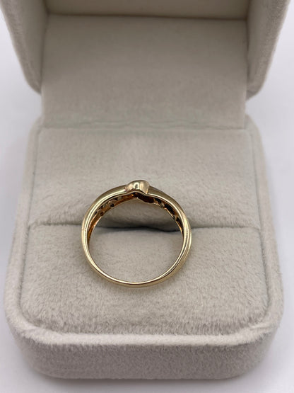 9ct gold sapphire and diamond ring