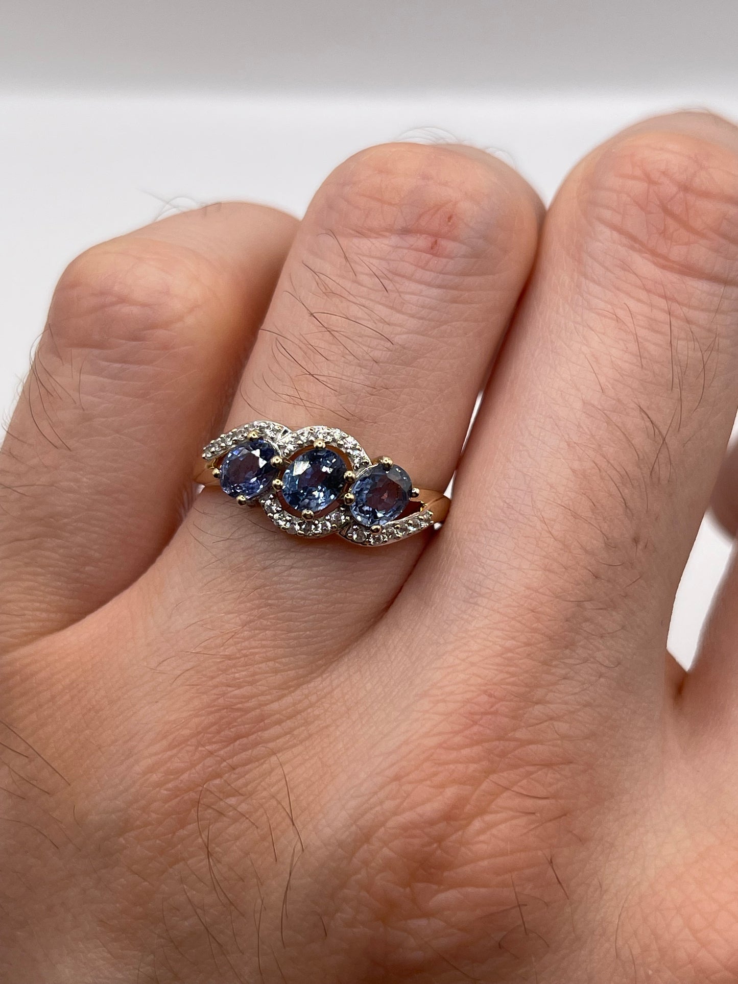 9ct gold sapphire and zircon ring