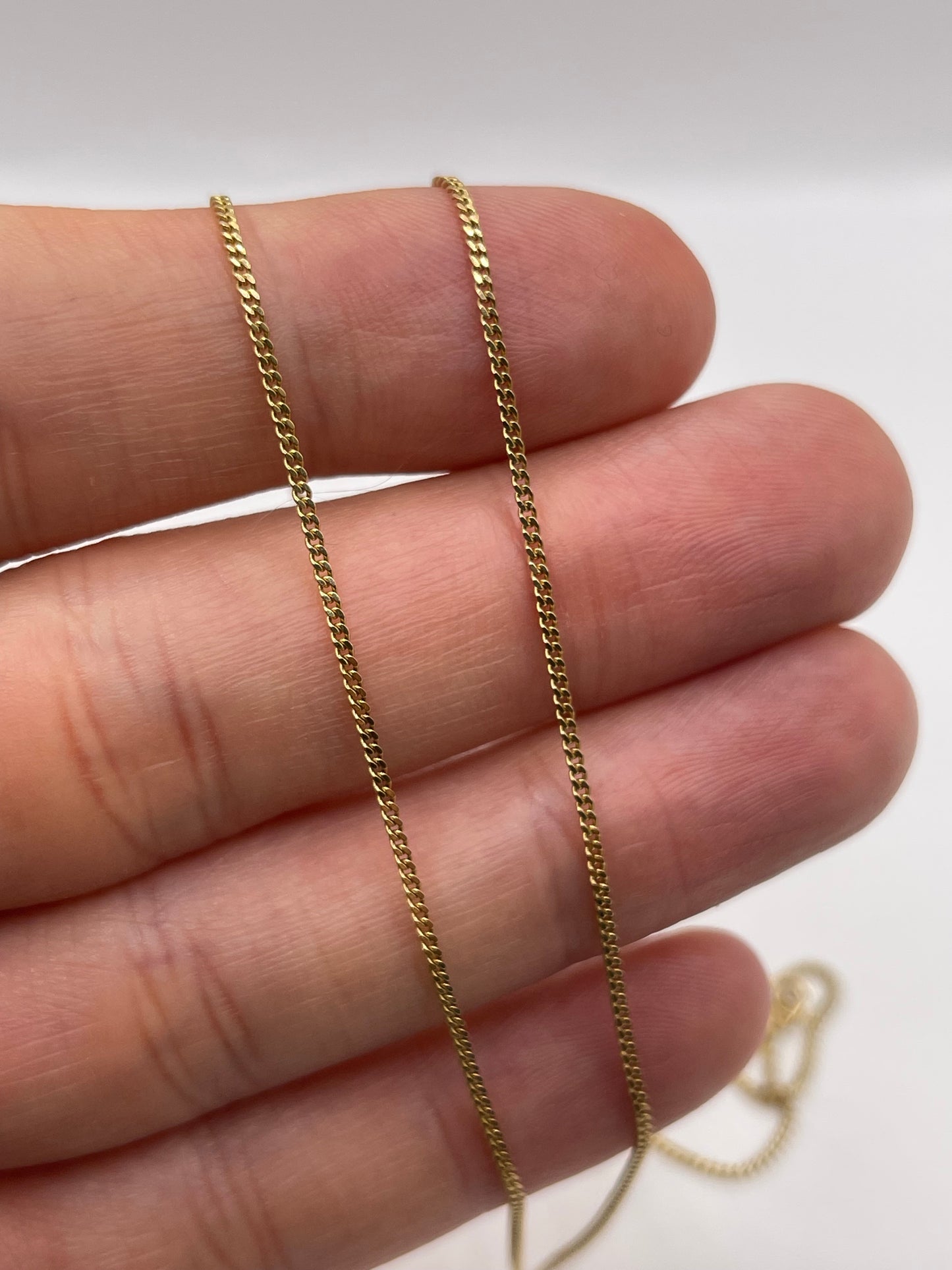 9ct gold chain 436