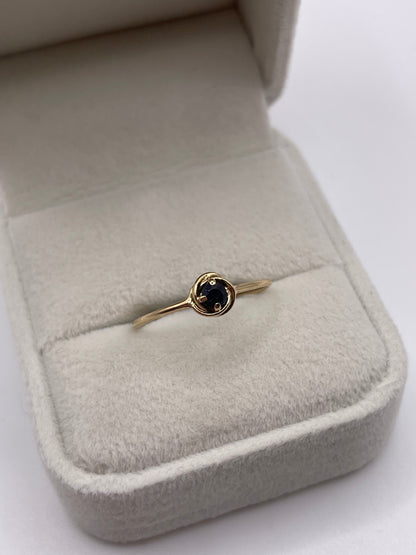 9ct gold sapphire ring