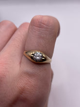 Load image into Gallery viewer, 9ct gold cz gypsy ring
