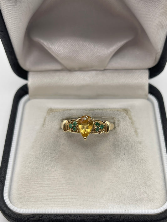 9ct gold citrine and emerald ring