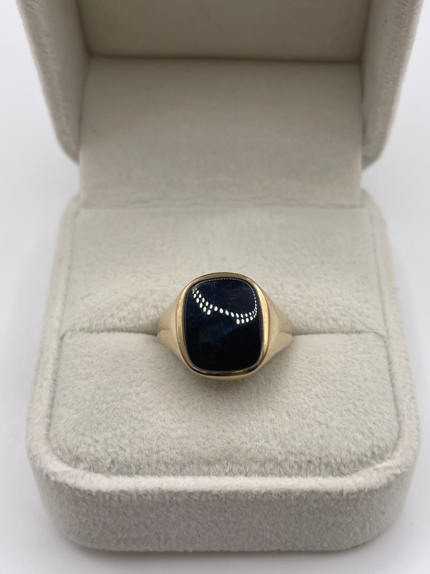 9ct gold onyx signet ring