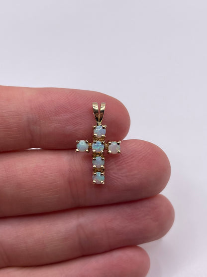 9ct gold opal cross pendant