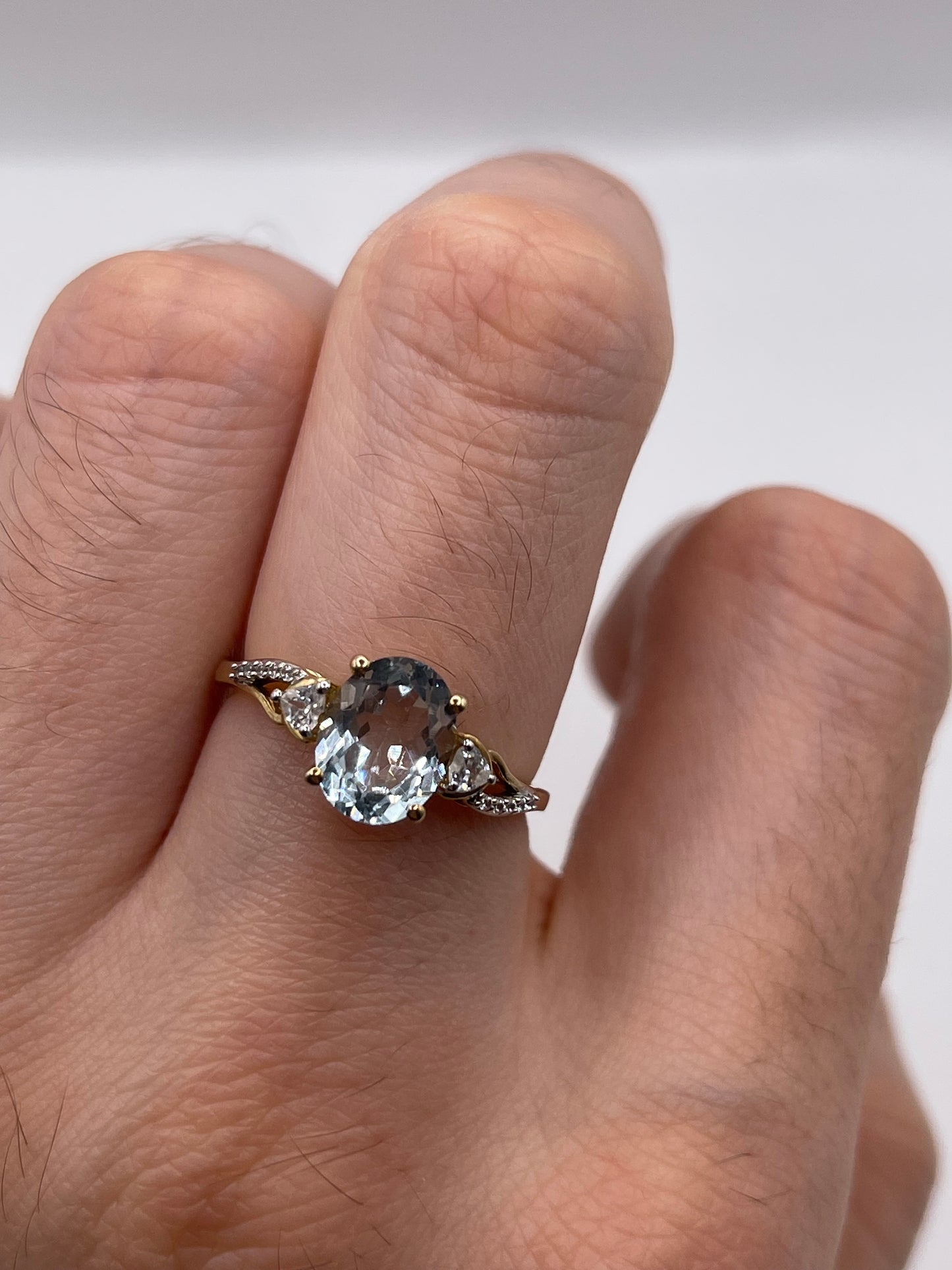 9ct gold topaz and zircon ring
