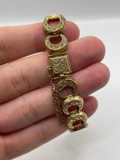 Antique 9ct gold cameo bracelet