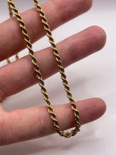 Load image into Gallery viewer, 9ct gold chain 59
