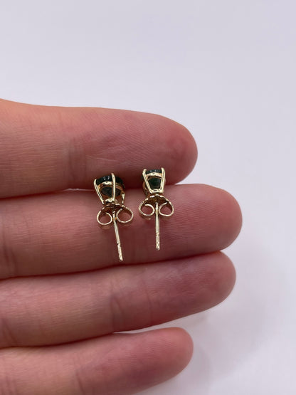 9ct gold emerald earrings