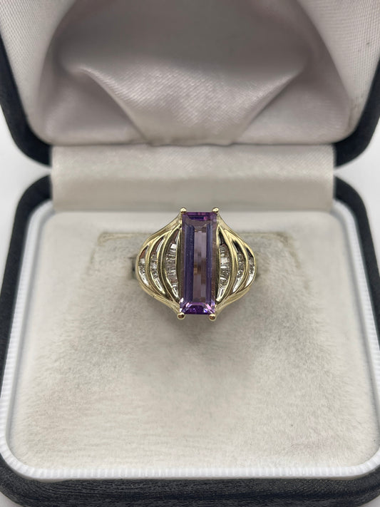9ct gold amethyst and diamond ring