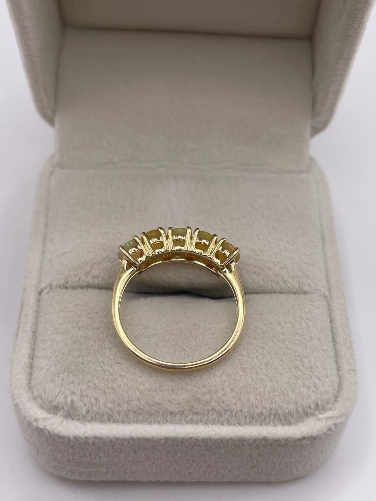 9ct gold opal ring